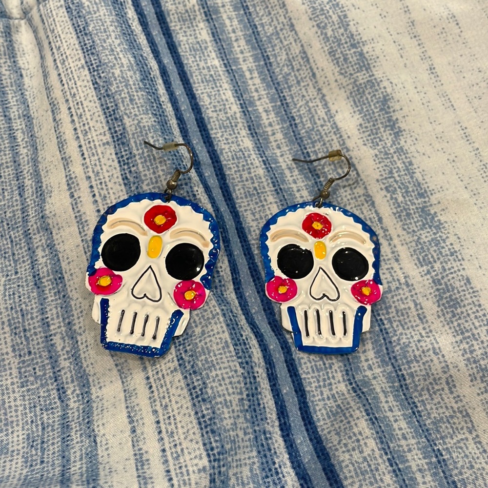 Day of the dead earrings set.